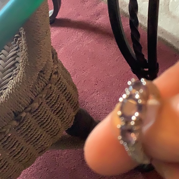 Ring three purple stones costume jewelry never worn silver tone (8) come… - Picture 10 of 12